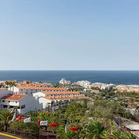 فندق Ramada Residences By Wyndham Tenerife Costa Adeje 2*