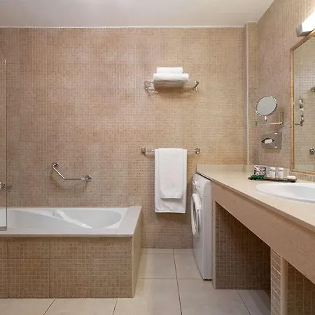 Ramada Residences By Wyndham Tenerife Costa Adeje فندق 2*