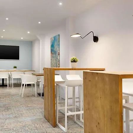 Ramada Residences By Wyndham Tenerife Costa Adeje فندق بلايا ذي لاس أميريكاس